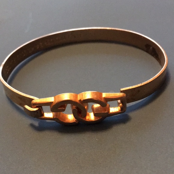 gucci hook bangle